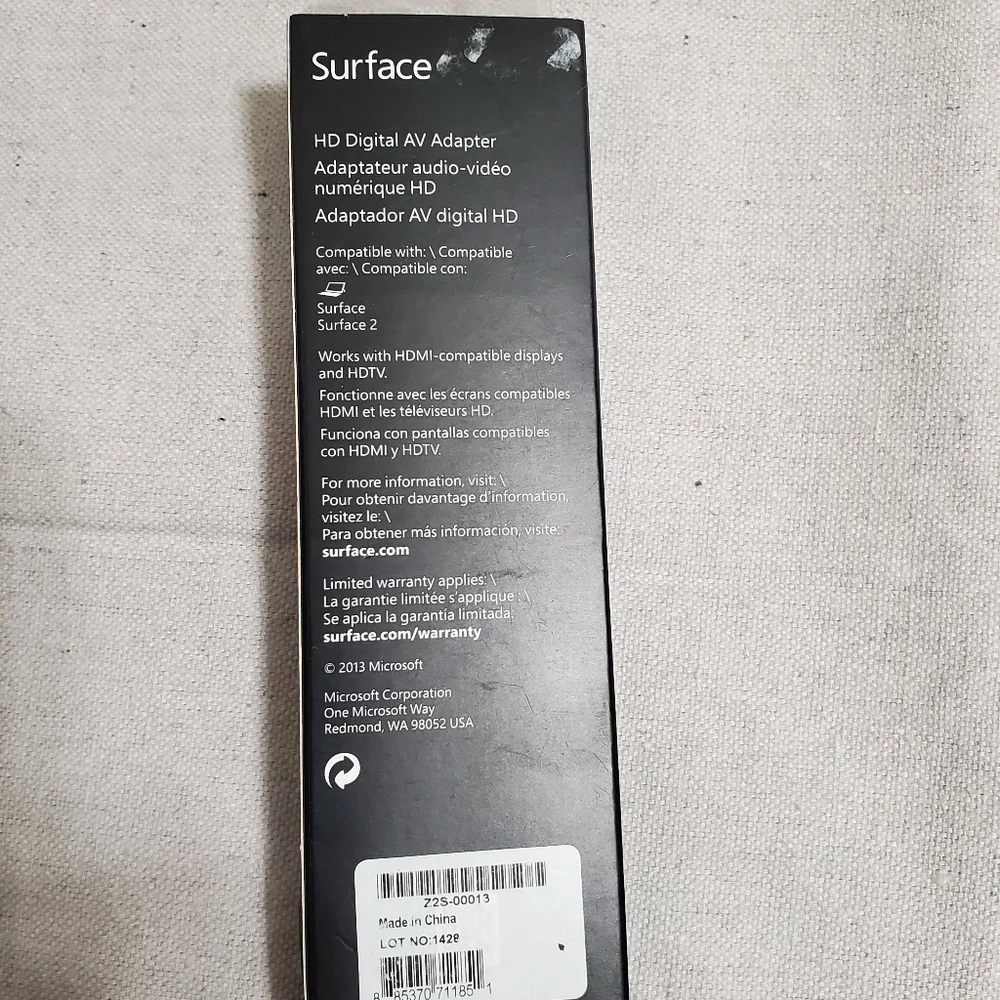 NWOT Microsoft HD Digital AV Adapter for Surface & Surface 2